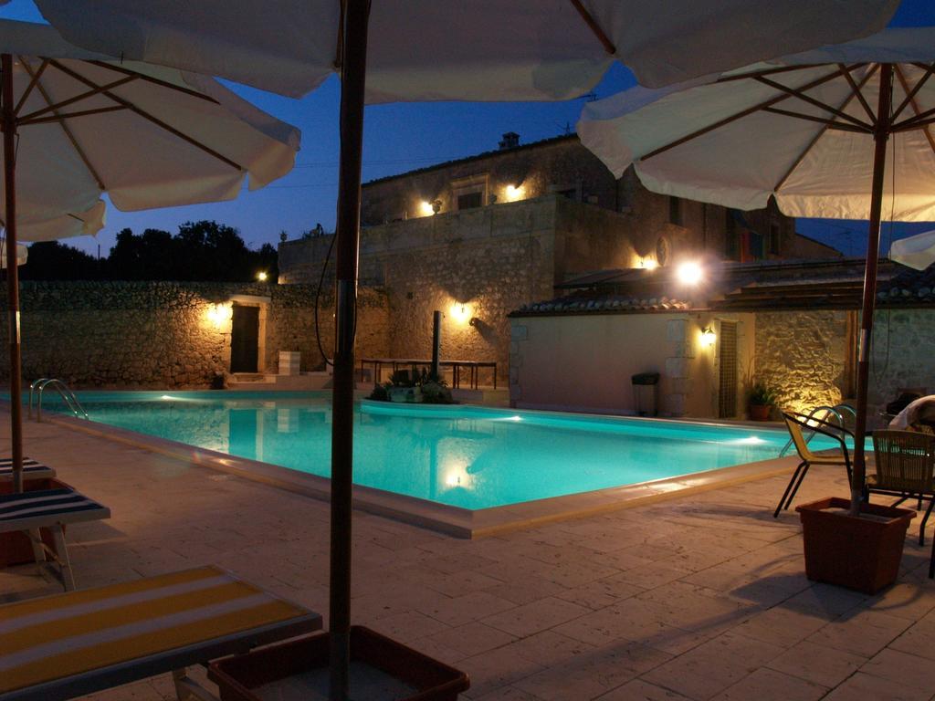 Casina Di Grotta Di Ferro Guest House Santa Croce Camerina Eksteriør bilde