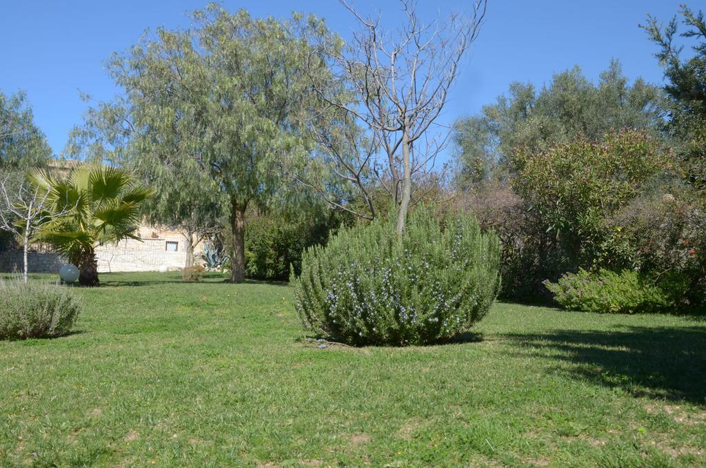 Casina Di Grotta Di Ferro Guest House Santa Croce Camerina Eksteriør bilde
