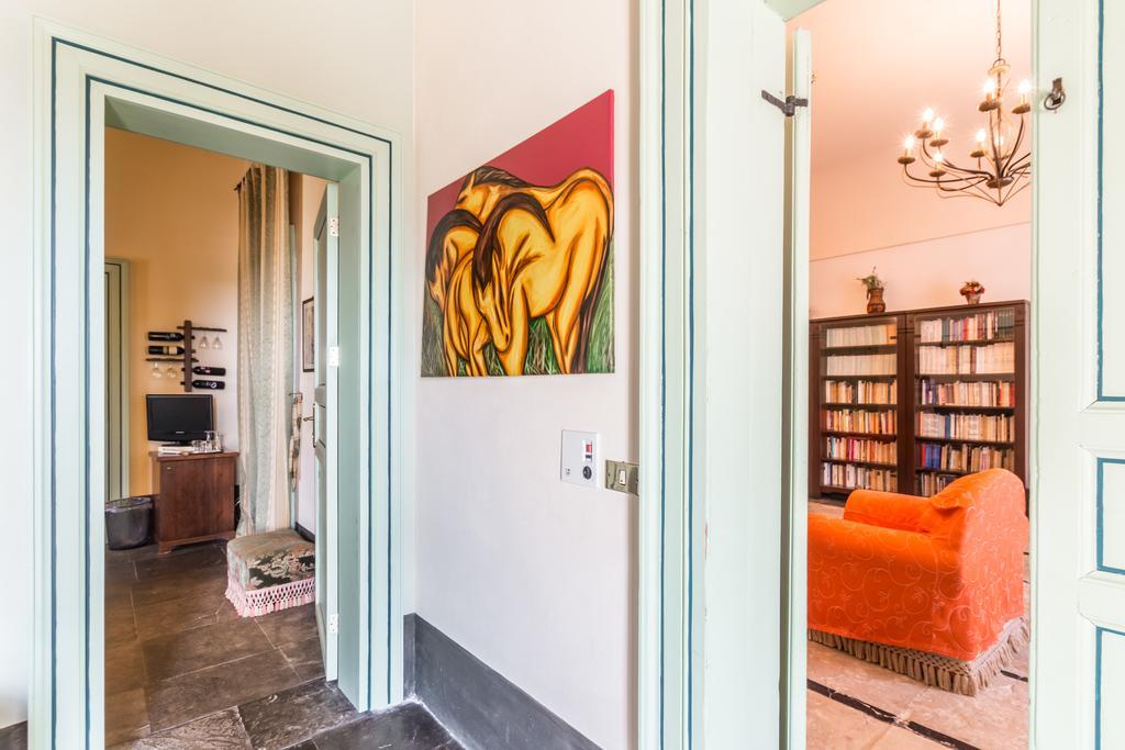 Casina Di Grotta Di Ferro Guest House Santa Croce Camerina Eksteriør bilde